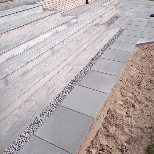 belægning og ny terrasse